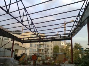 اجرای سقف شیبدار پوشش سقف سوله خرپا اجرای اردواز تعمیرات 09121431941
