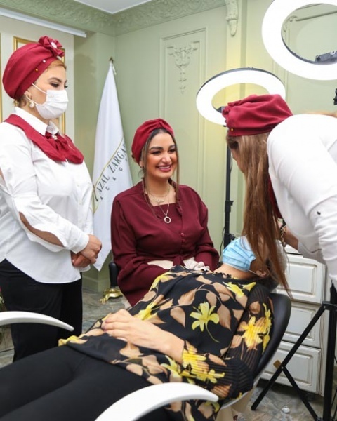 آموزش فیبروز ابرو در مرکز غزل زرگریان