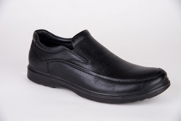 تولید و عرضه انواع کفش اداری و طبی