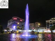 طراحی و ساخت آبنما بلند زن 