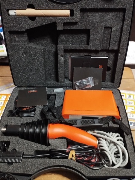 هالیدی دیتکتور برند الکومترمدل ELCOMETER 266